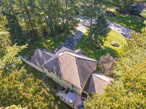 33 Quaker Lane Dover NH 03820