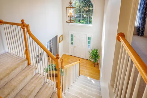 33 Quaker Lane Dover NH 03820
