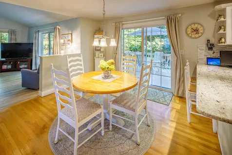 33 Quaker Lane Dover NH 03820