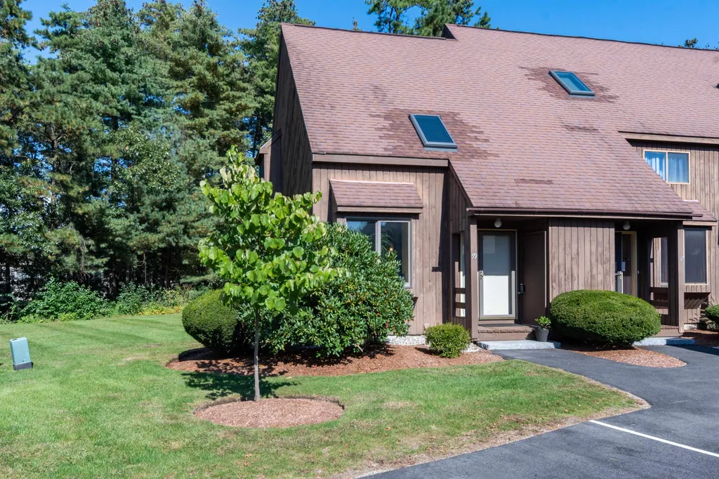 59 Spring Cove Road Nashua NH 03062