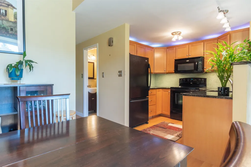 59 Spring Cove Road Nashua NH 03062