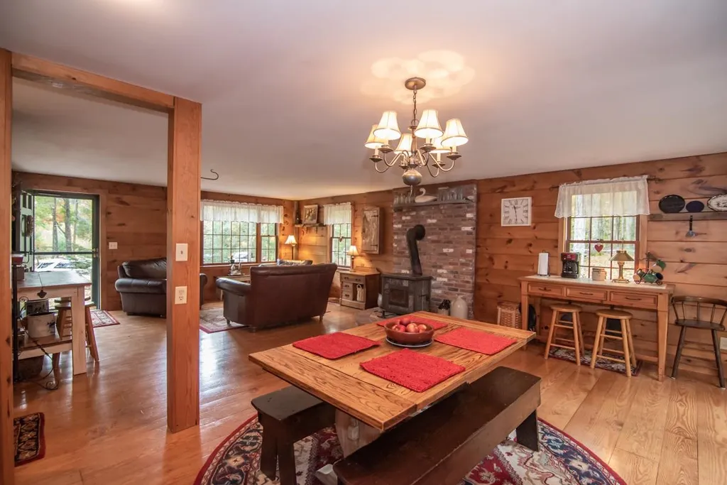 28 Jacob Lane Lee NH 03861
