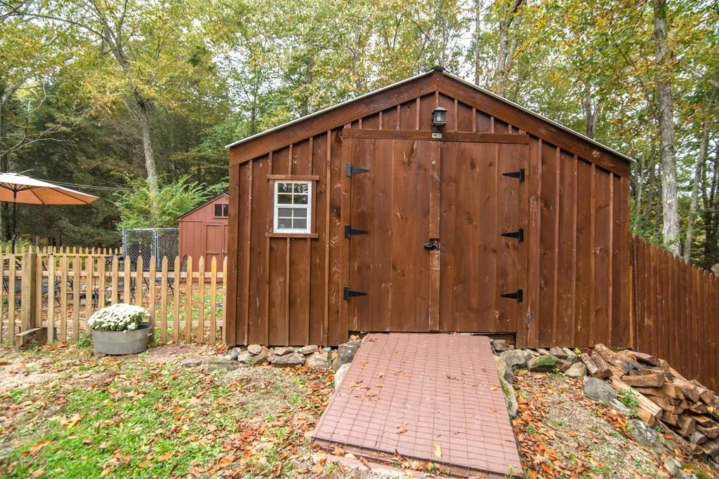 28 Jacob Lane Lee NH 03861