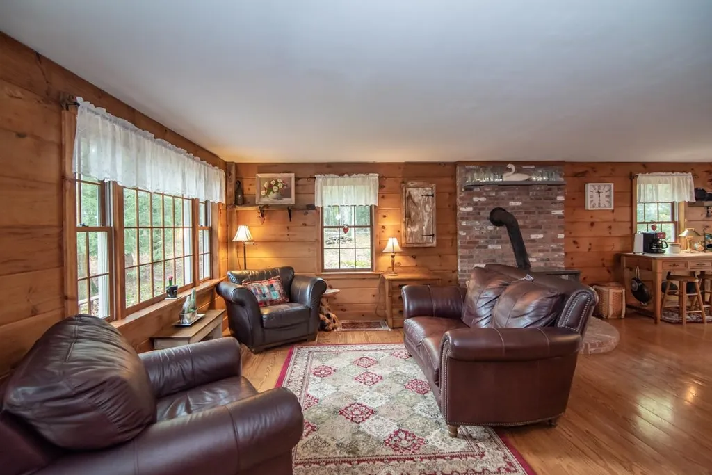28 Jacob Lane Lee NH 03861