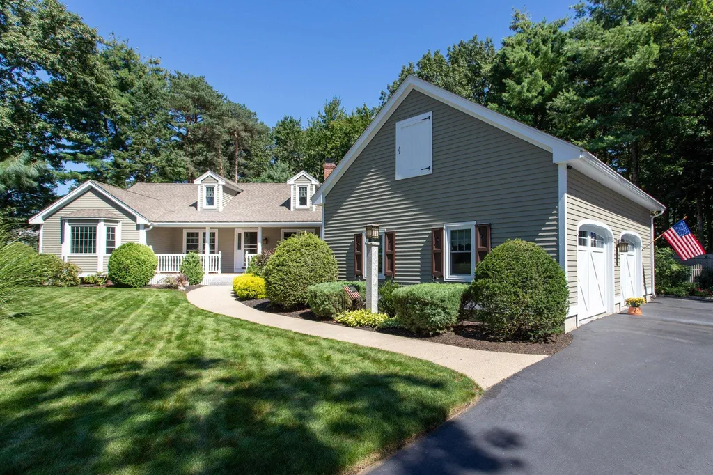 5 Wigwam Circle Hampton NH 03842