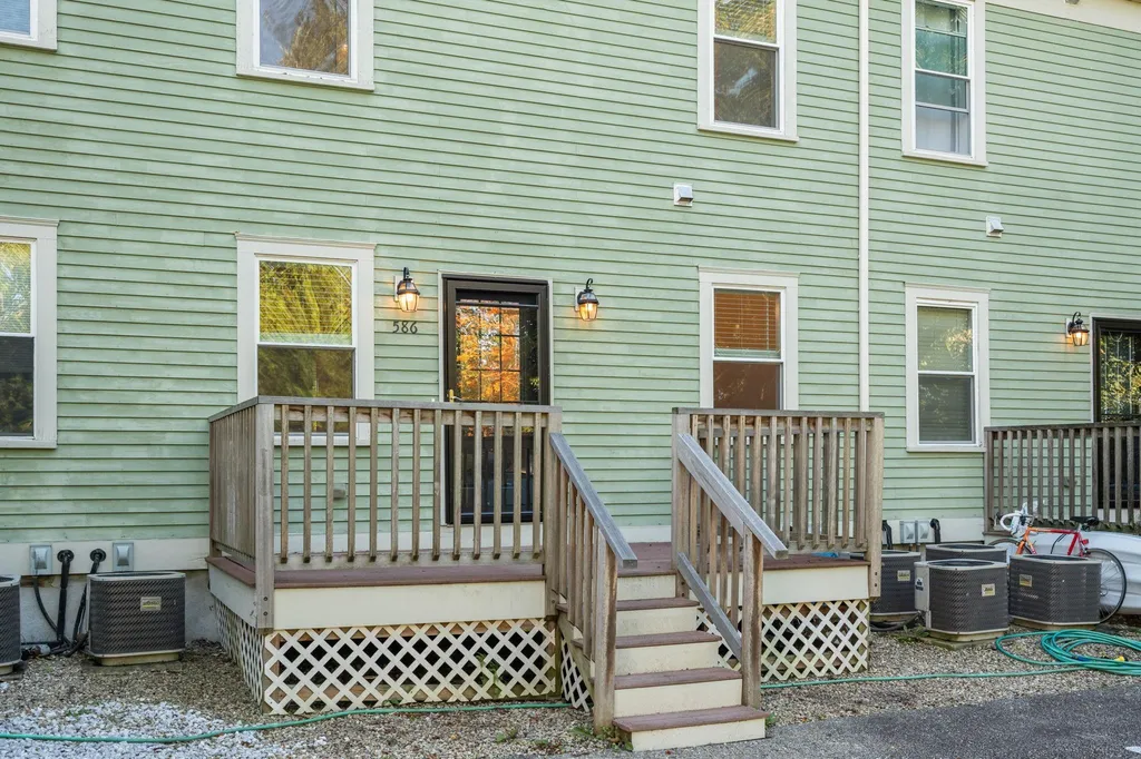 586 Central Avenue Dover NH 03820