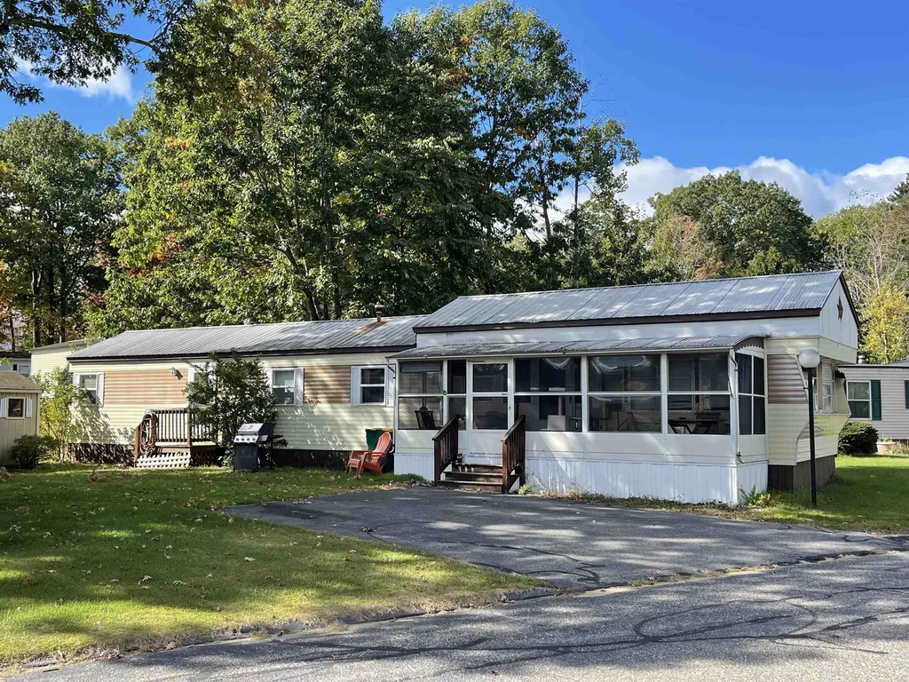 8 South Blueberry Lane Rochester NH 03867