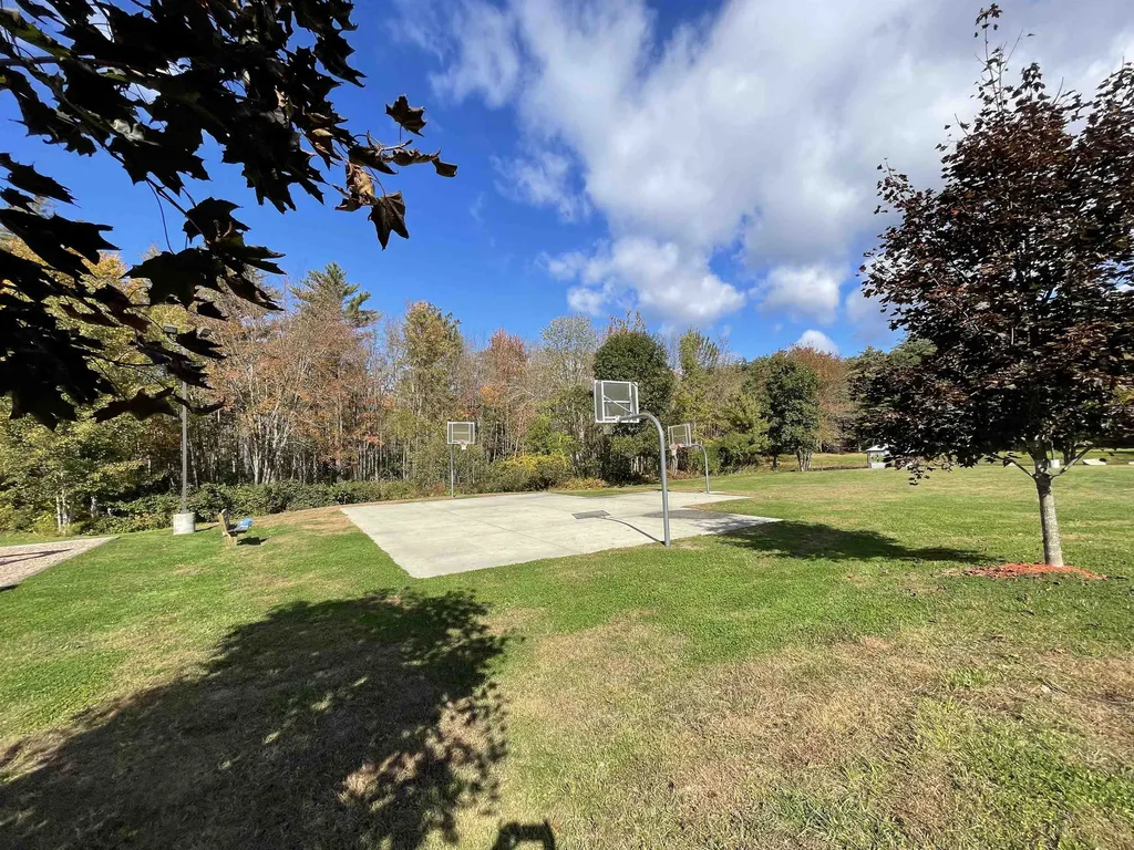 8 South Blueberry Lane Rochester NH 03867