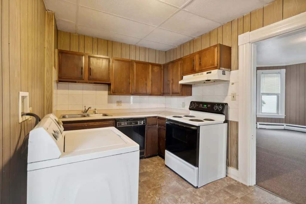 285 Bridge Street Manchester NH 03104