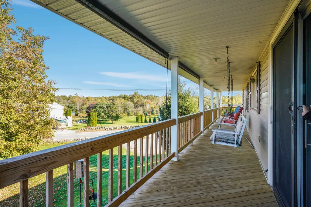 81 Burns Road Pelham NH 03076