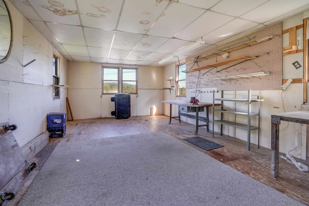 81 Burns Road Pelham NH 03076