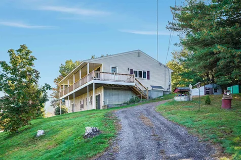 81 Burns Road Pelham NH 03076