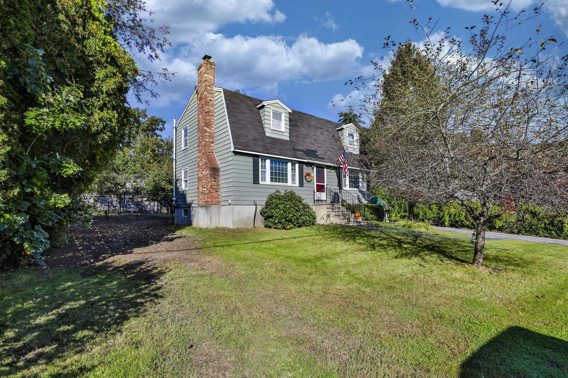 13 Echo Avenue Nashua NH 03062