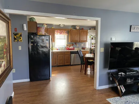 128 Mcneil Street Manchester NH 03102