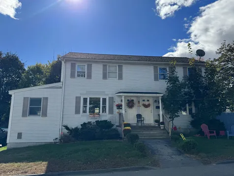 128 Mcneil Street Manchester NH 03102