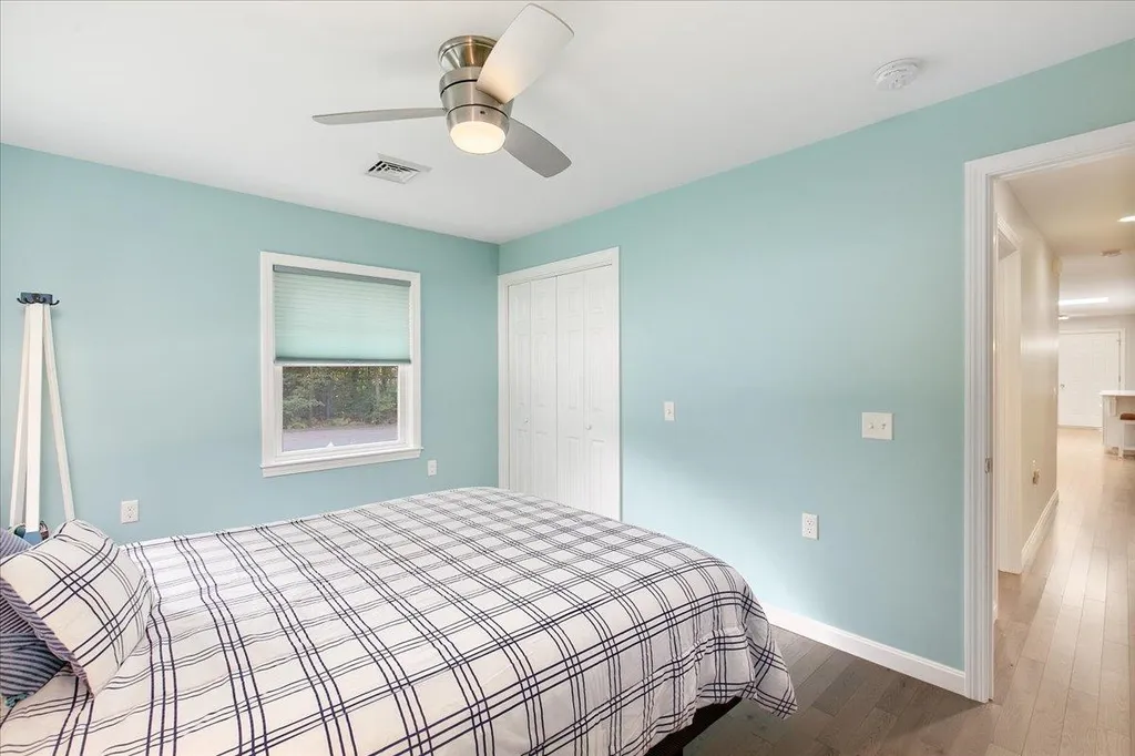 9 Glendale Road North Hampton NH 03862