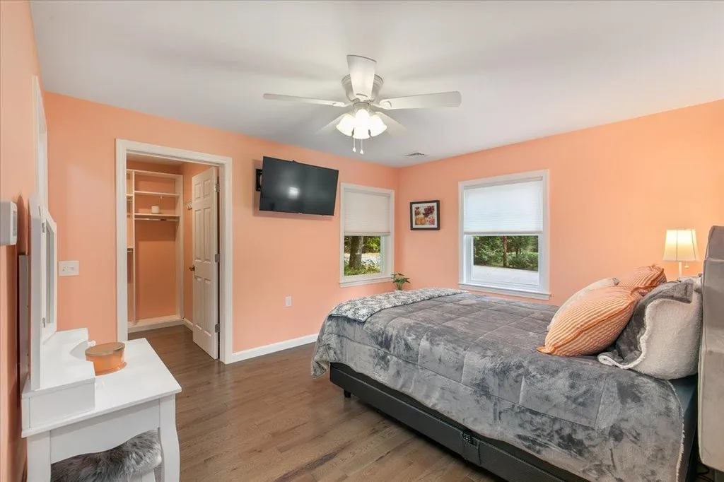 9 Glendale Road North Hampton NH 03862