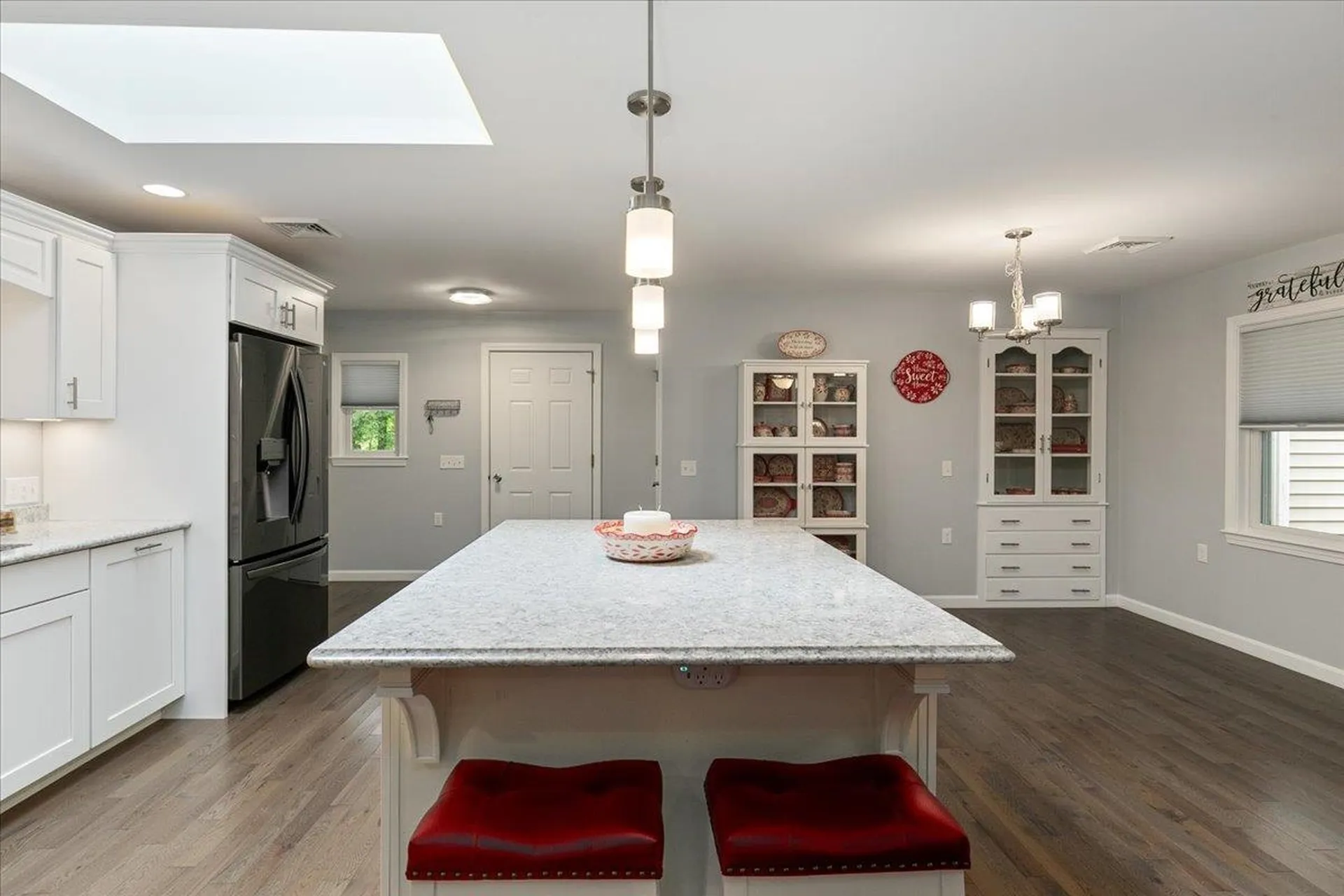 9 Glendale Road North Hampton NH 03862