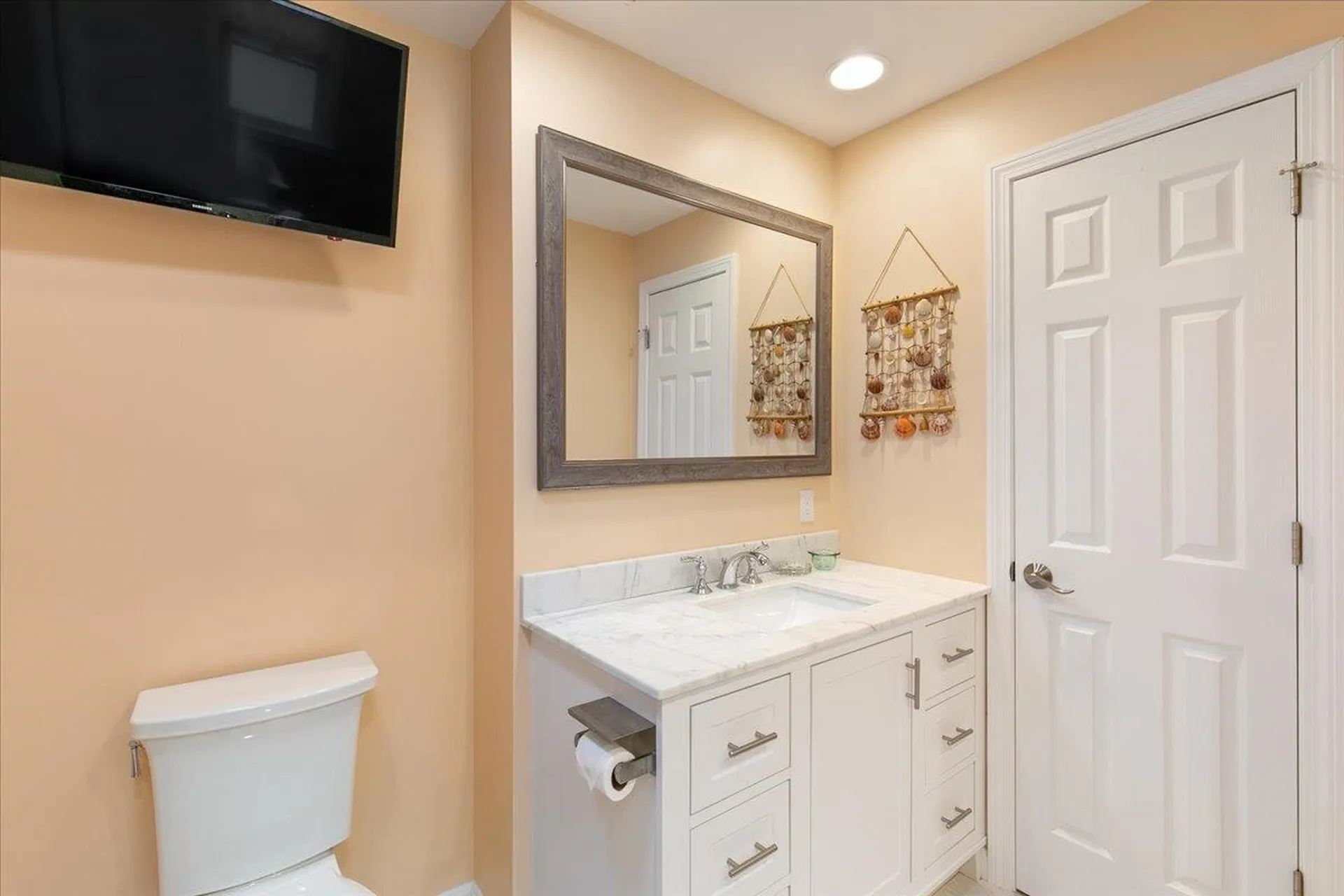 9 Glendale Road North Hampton NH 03862