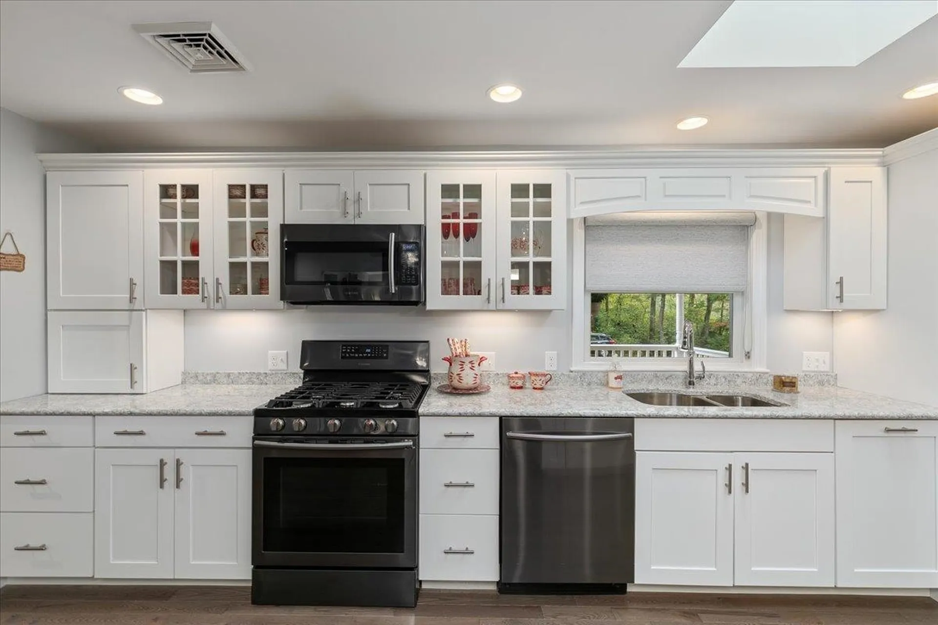 9 Glendale Road North Hampton NH 03862