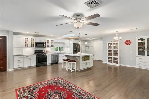 9 Glendale Road North Hampton NH 03862