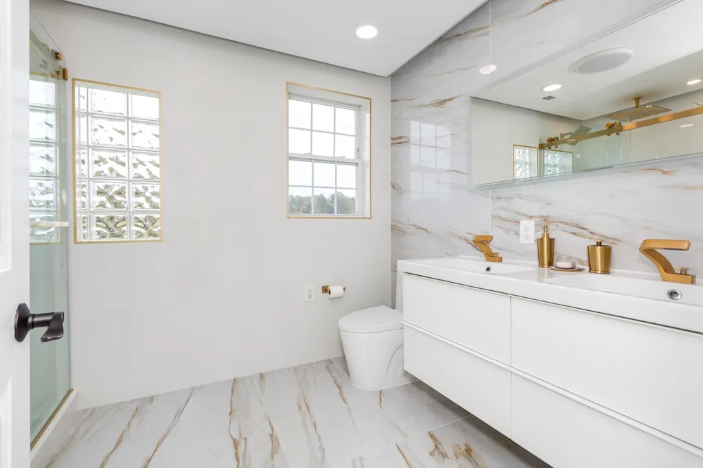 37 Currier Road Pelham NH 03076