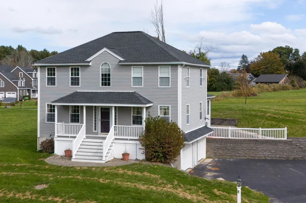 37 Currier Road Pelham NH 03076