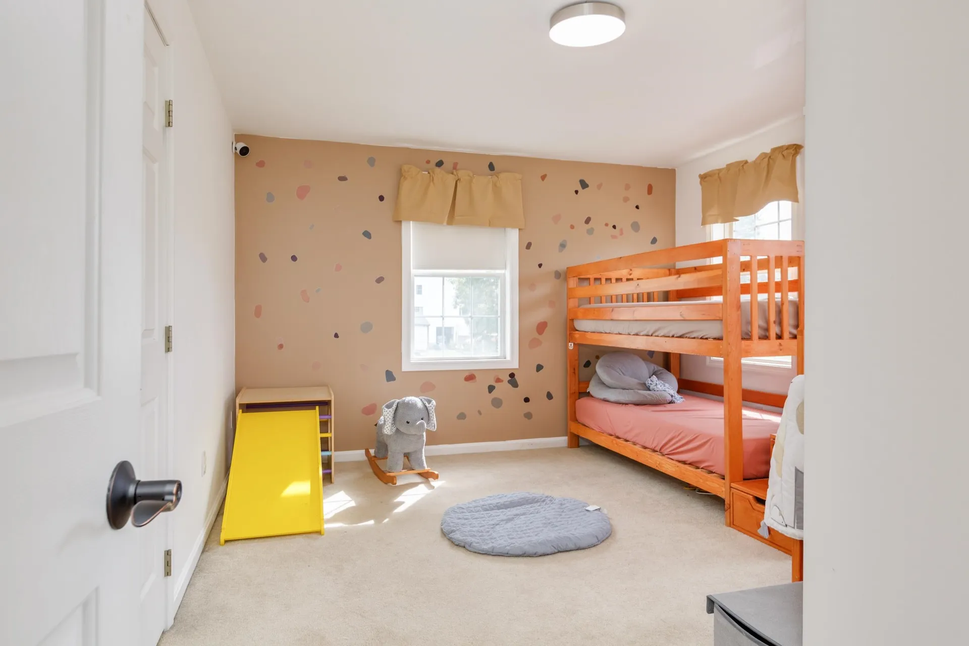 37 Currier Road Pelham NH 03076