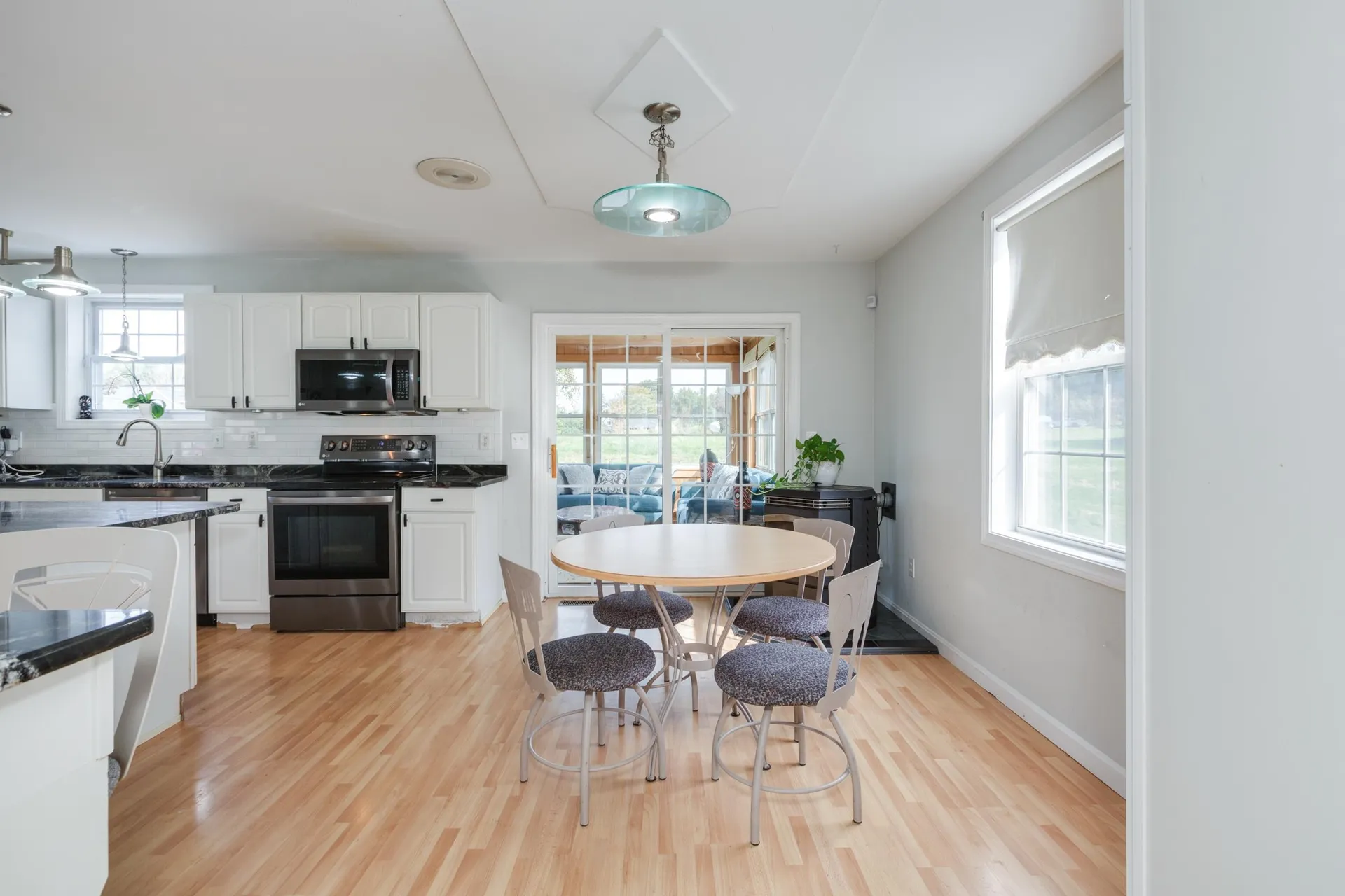 37 Currier Road Pelham NH 03076