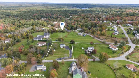 37 Currier Road Pelham NH 03076