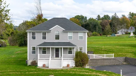 37 Currier Road Pelham NH 03076