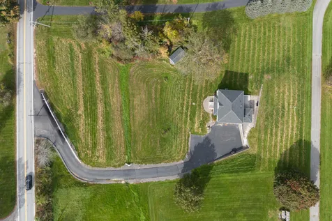 37 Currier Road Pelham NH 03076