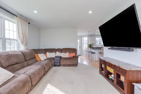 37 Currier Road Pelham NH 03076