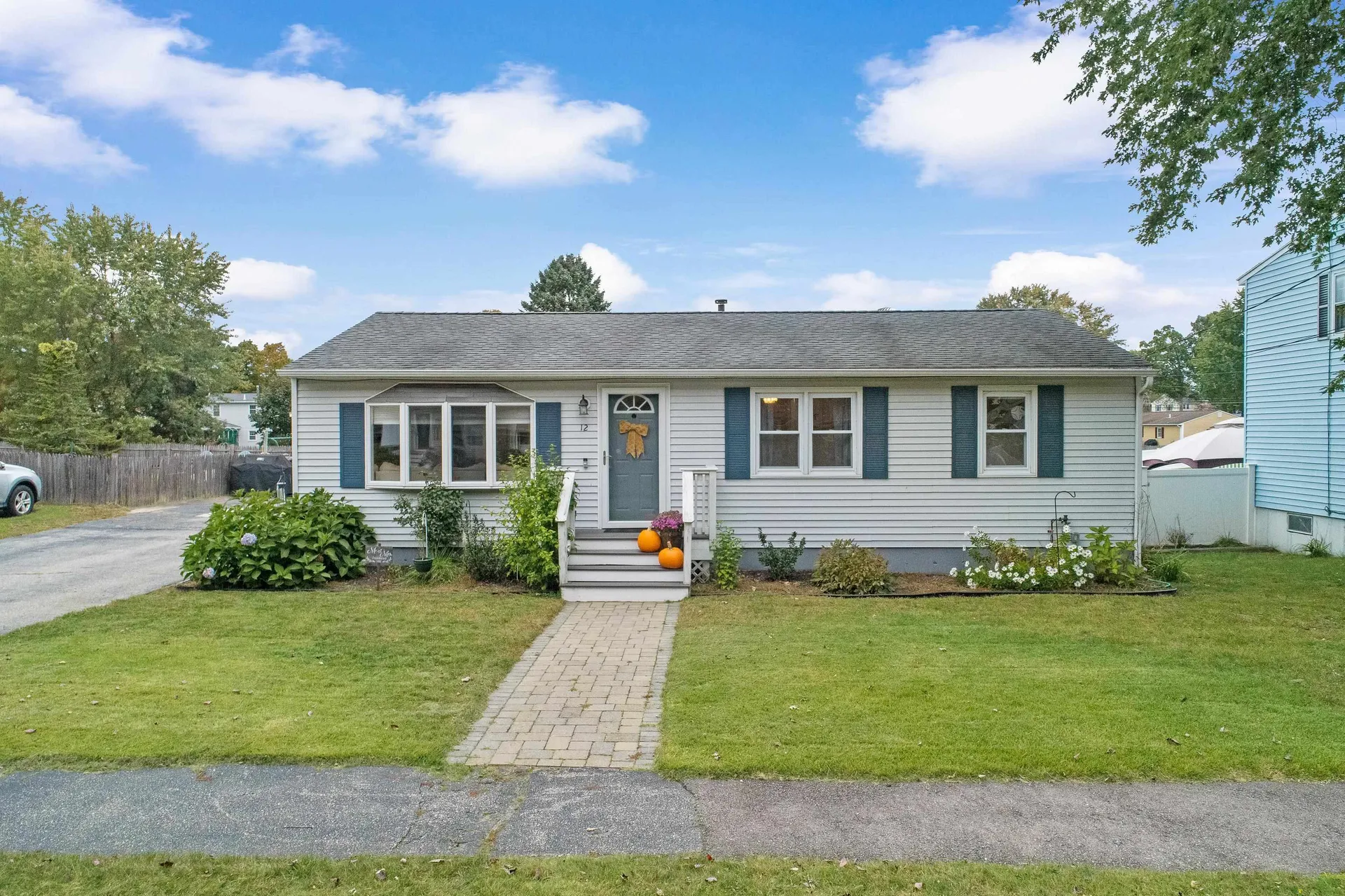 12 Waltham Drive Nashua NH 03060