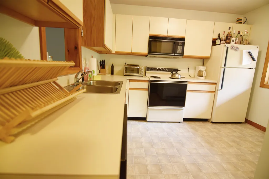 23 Hummingbird Road Lincoln NH 03251