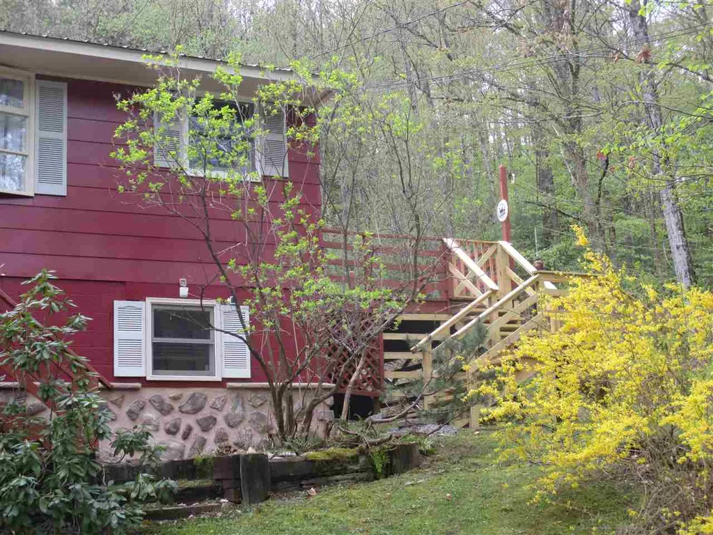 4591 Vt Route 30 Jamaica VT 05343