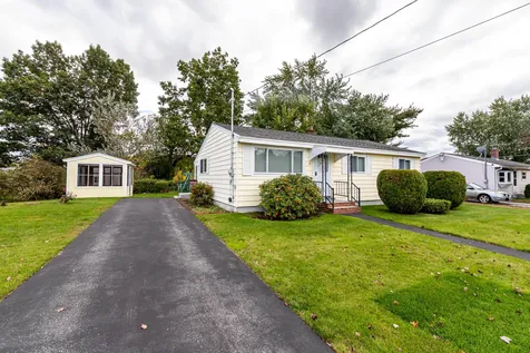36 Ross Street Nashua NH 03060
