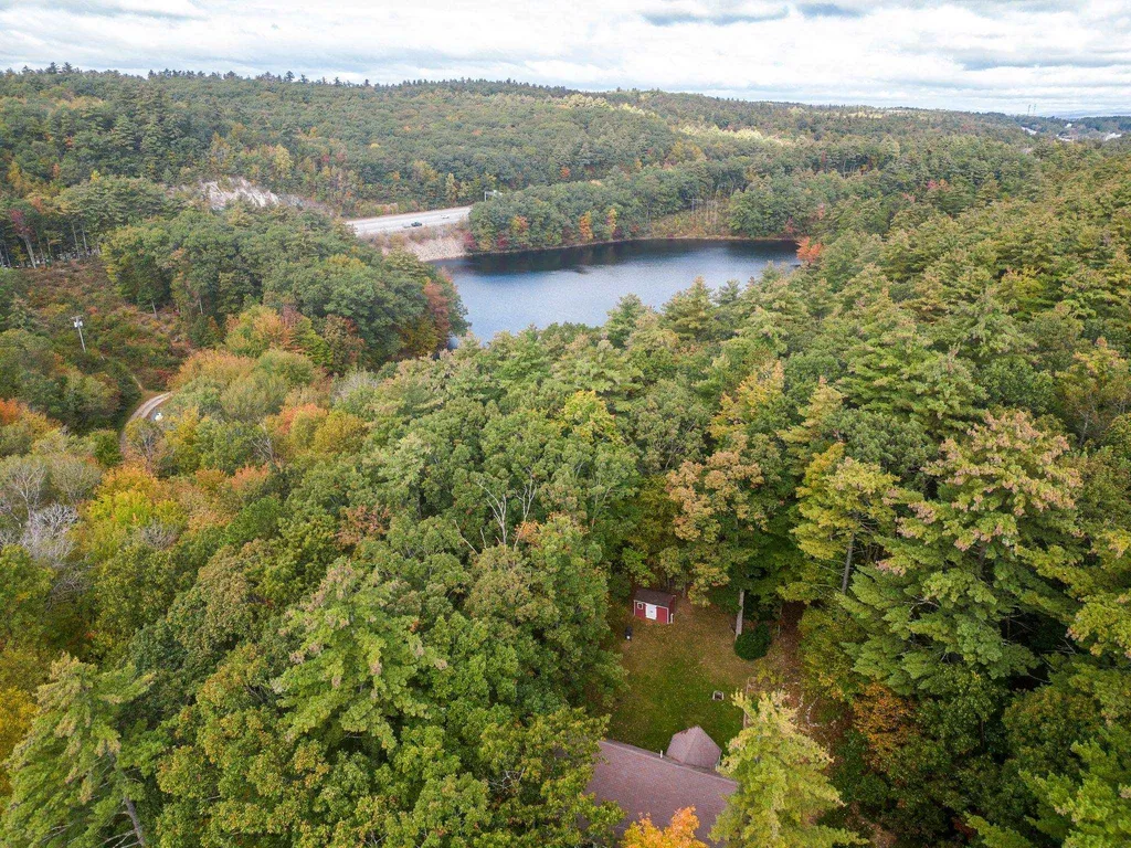 28 Pinnacle Street Hooksett NH 03106