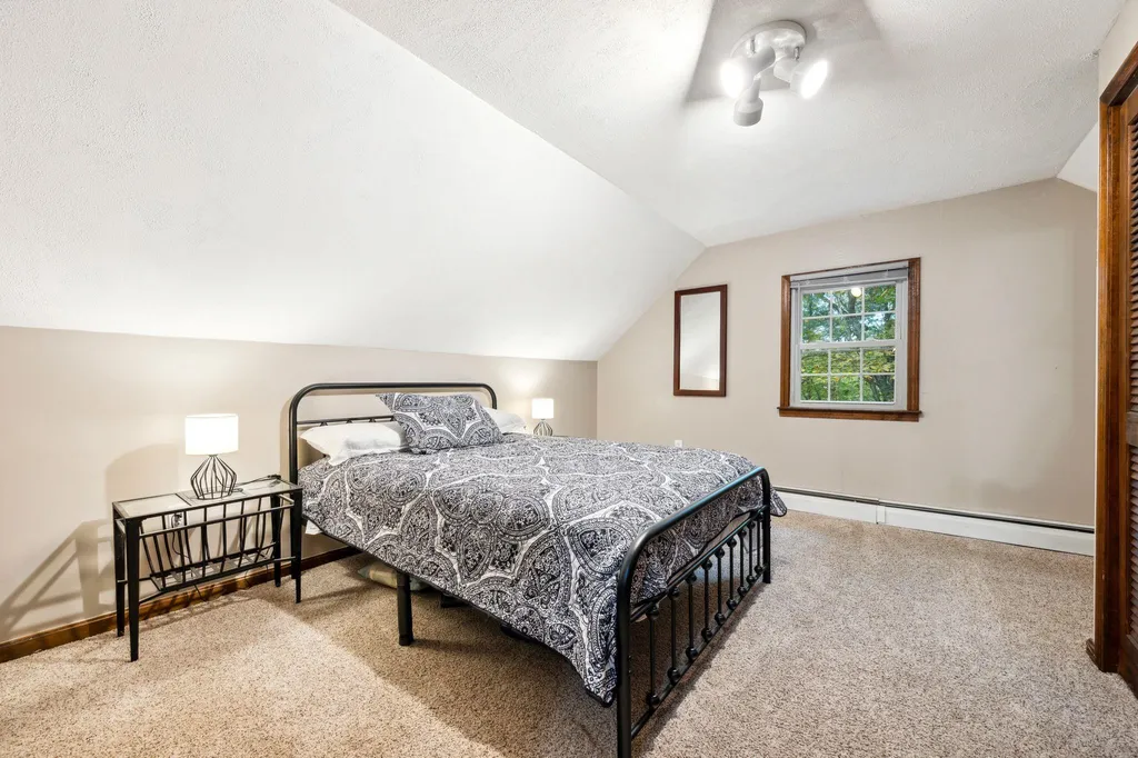 28 Pinnacle Street Hooksett NH 03106