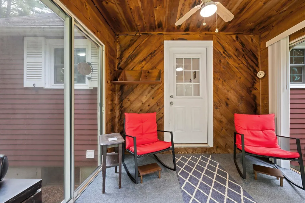 28 Pinnacle Street Hooksett NH 03106