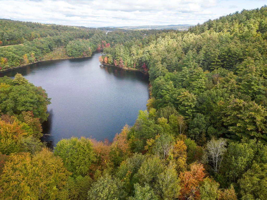 28 Pinnacle Street Hooksett NH 03106