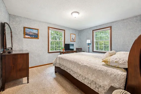 28 Pinnacle Street Hooksett NH 03106