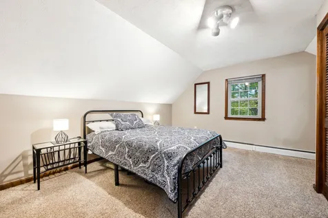 28 Pinnacle Street Hooksett NH 03106