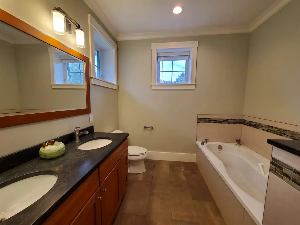 26 Sunset Rock Road Lebanon NH 03766
