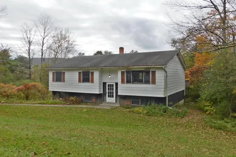 50 Wickham Lane Wallingford VT 05773