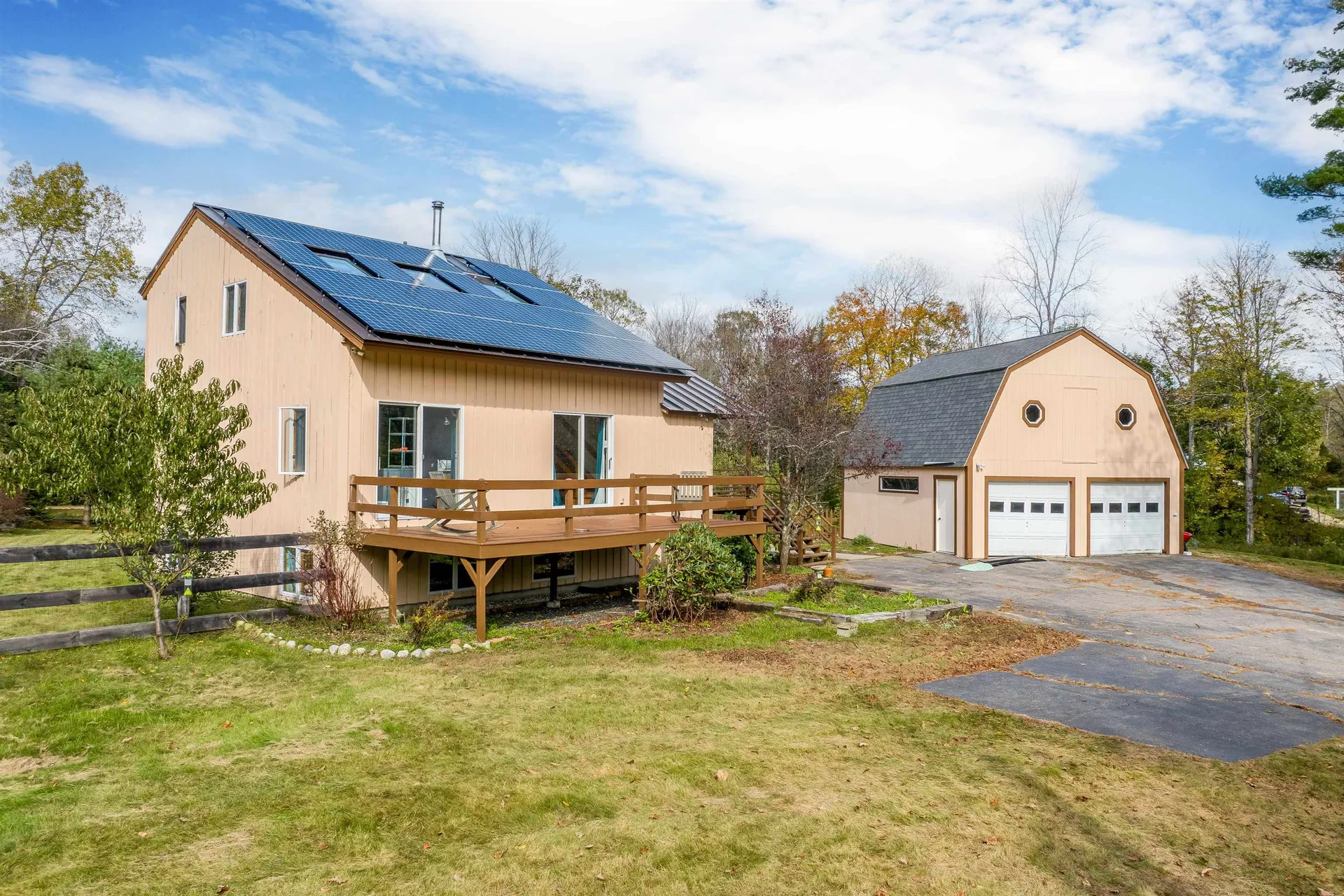 136 Waukeena Lake Road Danbury NH 03230
