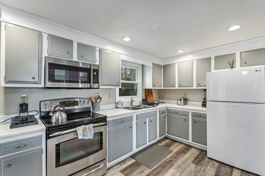 8 Abbott Lane Ossipee NH 03864