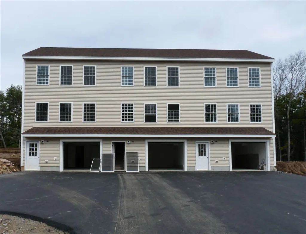68 Eagle Ridge Road Sandown NH 03873