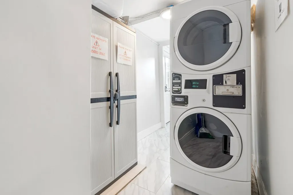 18 Perkins Avenue Hampton NH 03842