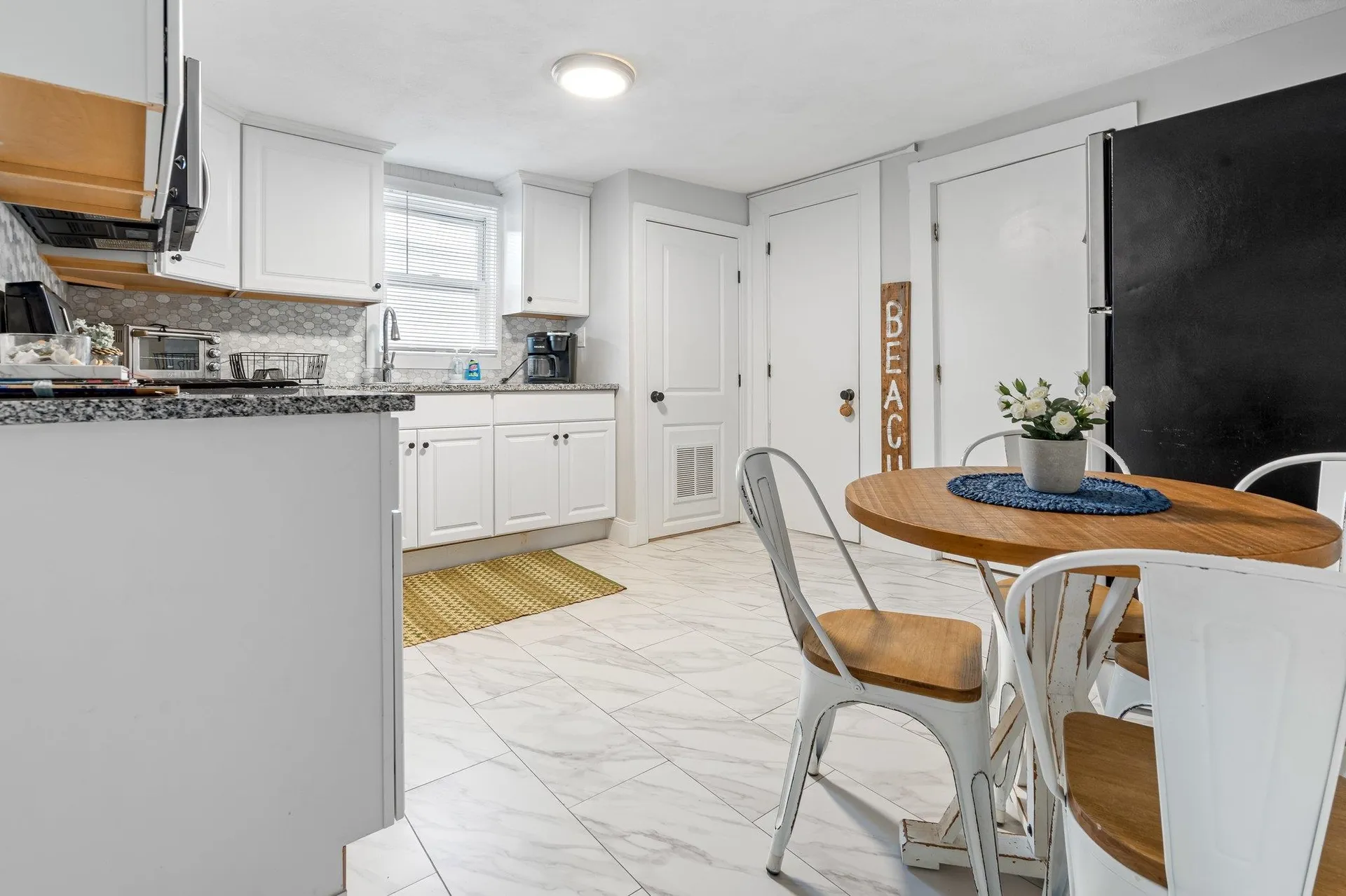 18 Perkins Avenue Hampton NH 03842